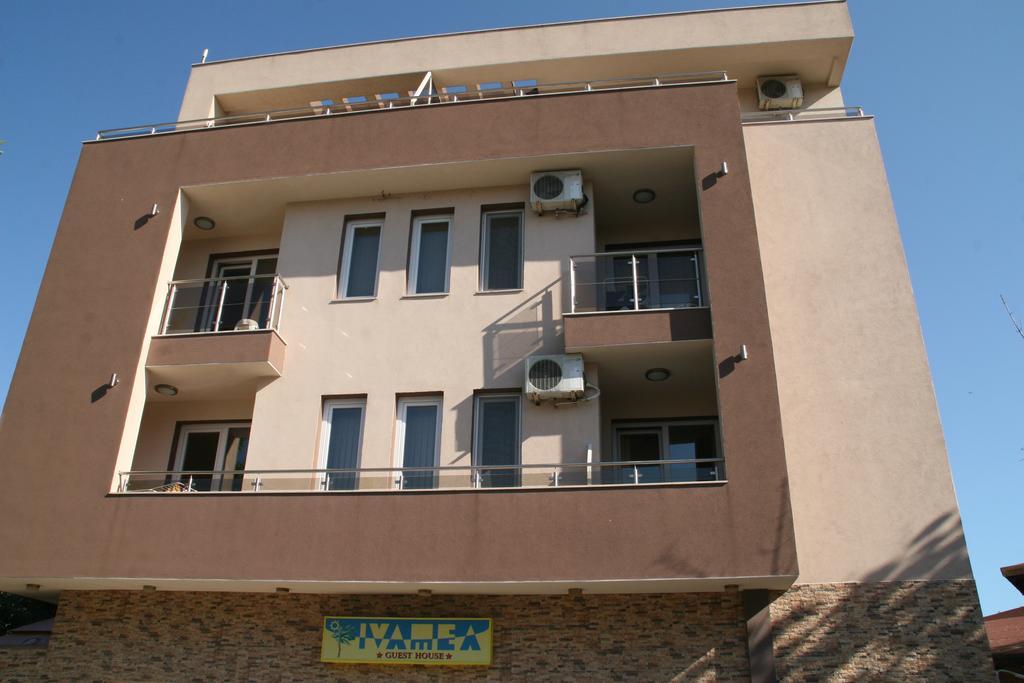 Ivatea Family Hotel Ravda Exterior photo